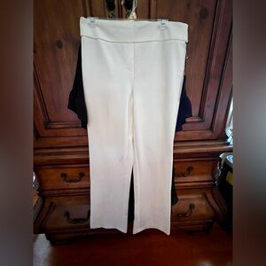 Jones New York Cream Straight Leg Pants